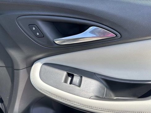 Used 2024 Buick Encore GX Avenir w/ Avenir Technology Package FWD image 20
