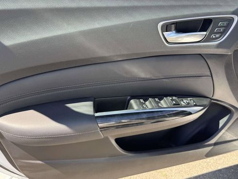 Used 2020 Acura TLX FWD image 29