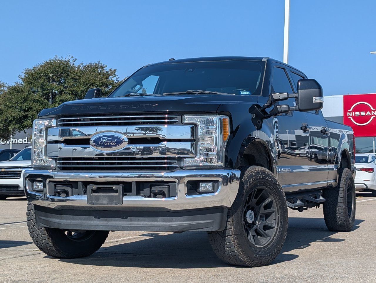 Used 2017 Ford F250 Lariat w/ Lariat Ultimate Package AWD/4WD image 2
