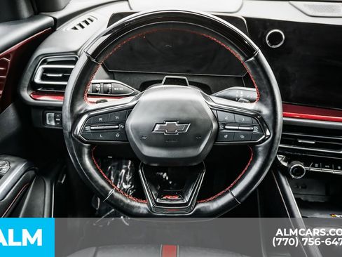 Used 2024 Chevrolet Traverse RS image 32