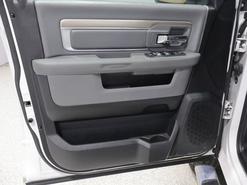 Used 2017 RAM 1500 Big Horn AWD/4WD image 13