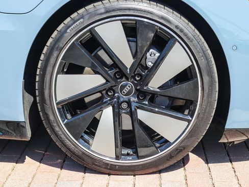 Used 2024 Audi e-tron GT Prestige AWD/4WD image 9