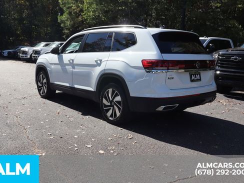 Used 2025 Volkswagen Atlas SE image 9