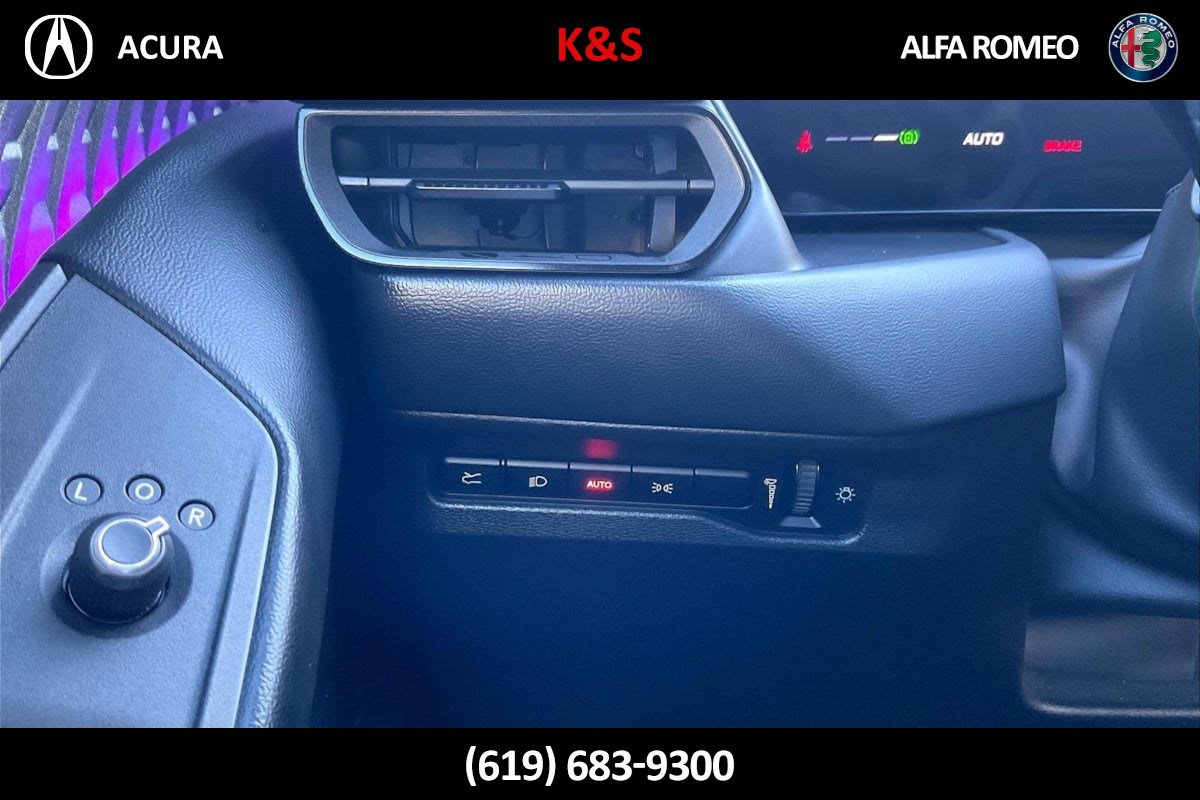 Used 2024 Dodge Charger Daytona Scat Pack w/ Plus Group AWD/4WD image 36