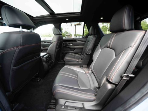 Used 2024 Honda Pilot TrailSport image 23