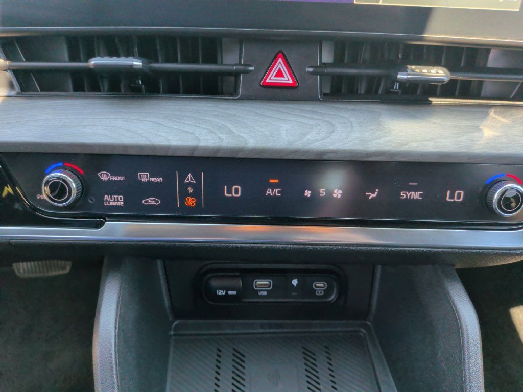 Used 2023 Kia Sportage X-Line AWD/4WD image 24