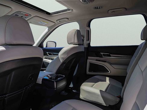 Used 2024 Kia Telluride S w/ S Sunroof Package AWD/4WD image 23