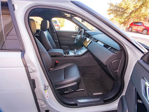 Used 2025 Land Rover Range Rover Velar Dynamic SE image 37