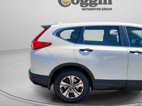 Used 2017 Honda CR-V LX image 7