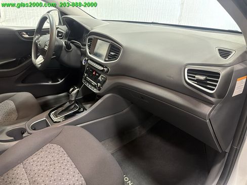 Used 2018 Hyundai Ioniq Blue FWD image 5