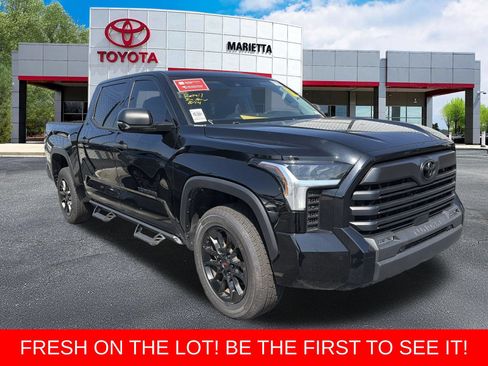 Used 2024 Toyota Tundra SR5 w/ SR5 Convenience Package AWD/4WD image 1