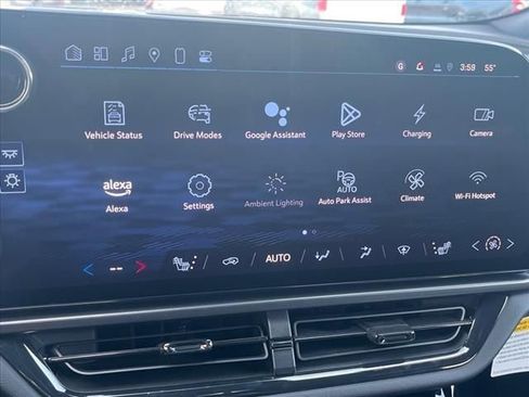 New 2024 Chevrolet Equinox EV RS image 12