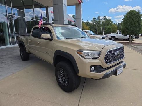 Used 2019 Toyota Tacoma TRD Off-Road AWD/4WD image 1