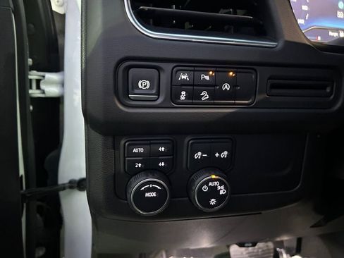 Used 2023 Chevrolet Tahoe Z71 AWD/4WD image 22