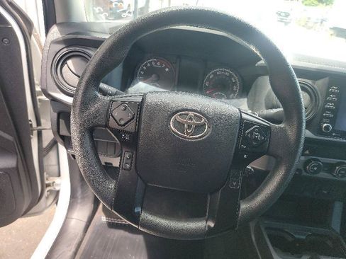 Used 2022 Toyota Tacoma SR RWD image 13