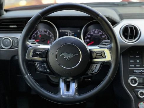 Used 2018 Ford Mustang GT RWD image 28