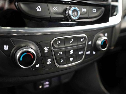 Used 2023 Chevrolet Traverse Premier w/ Redline Edition image 32