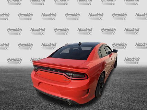 Used 2016 Dodge Charger SRT w/ Harman/Kardon Audio Group RWD image 11