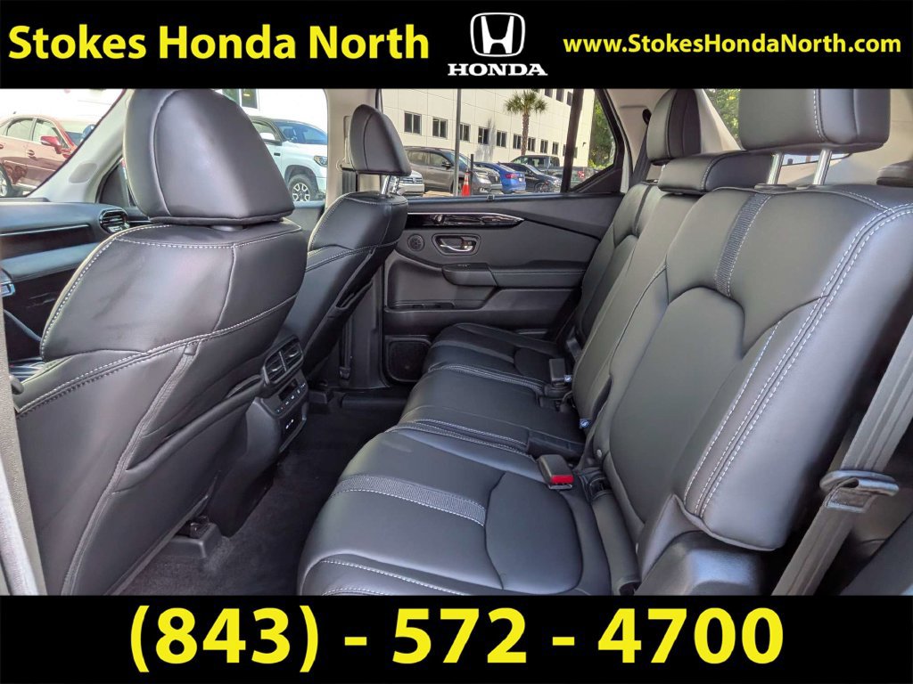 Used 2025 Honda Pilot EX-L image 14