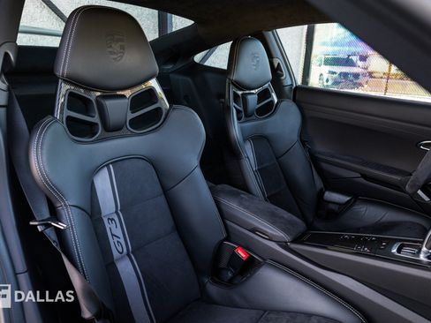 Used 2018 Porsche 911 GT3 RWD image 38