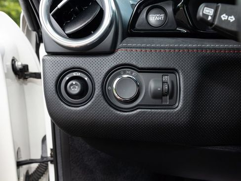 Used 2021 Lotus Evora RWD image 28