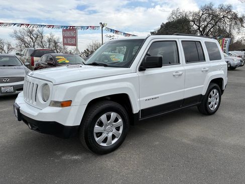 Used 2014 Jeep Patriot Sport w/ Power Value Group image 1