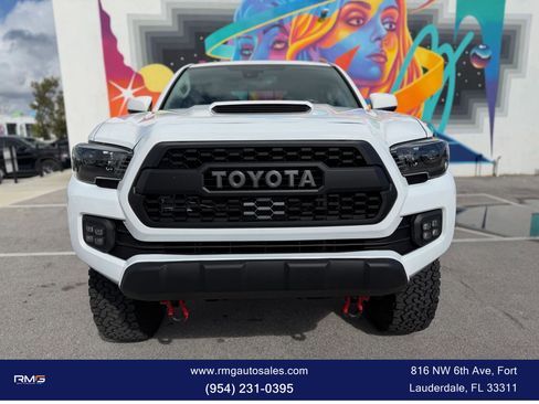 Used 2022 Toyota Tacoma SR5 image 2