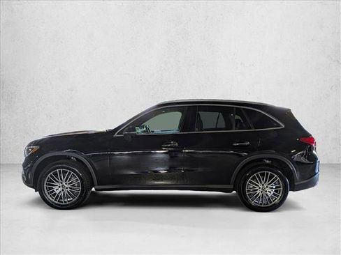 Certified 2025 Mercedes-Benz GLC 300 image 11