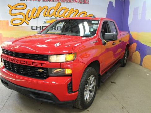 Used 2022 Chevrolet Silverado 1500 Custom w/ Safety Confidence Package AWD/4WD image 4