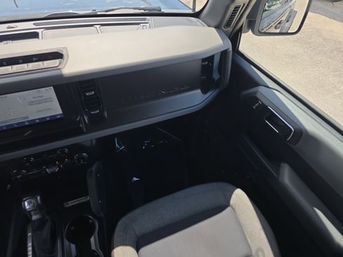 Used 2022 Ford Bronco Big Bend w/ Sasquatch Package AWD/4WD image 20
