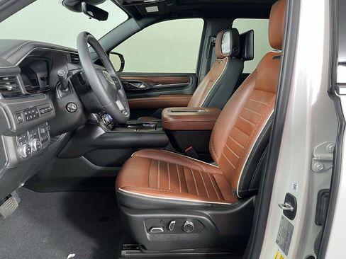 Used 2024 GMC Yukon Denali Ultimate AWD/4WD image 21