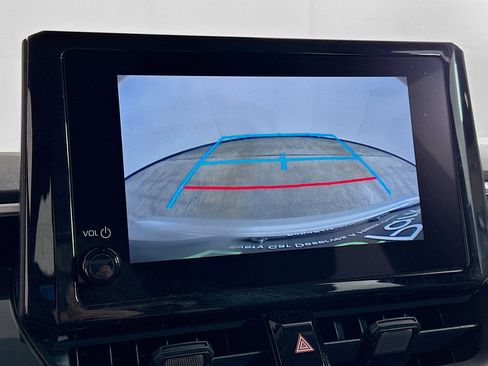 Used 2025 Toyota Corolla LE image 22