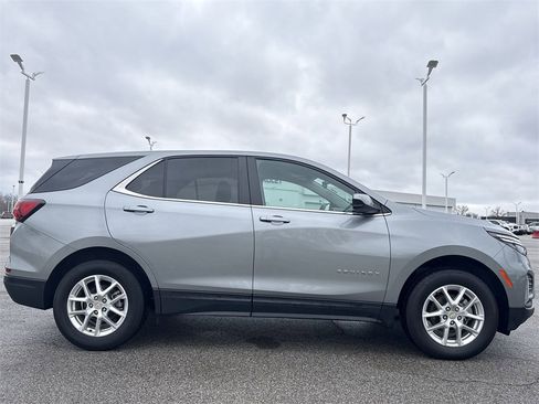 Used 2024 Chevrolet Equinox LT image 9