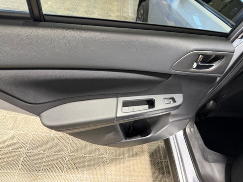 Used 2014 Subaru Crosstrek 2.0i Premium AWD/4WD image 21