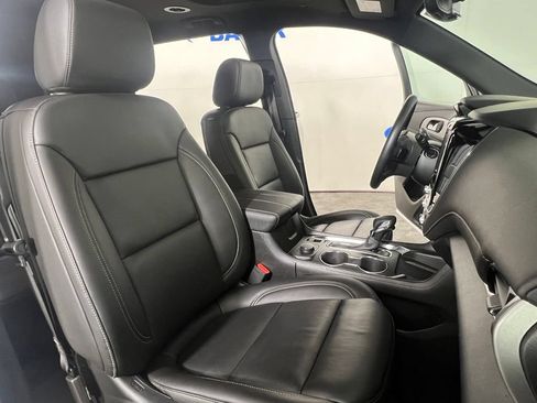 Certified 2023 Chevrolet Traverse LT w/ LT Premium Package AWD/4WD image 12