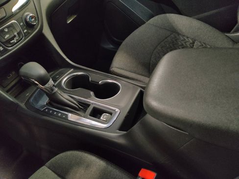 Used 2023 Chevrolet Equinox LT FWD image 26