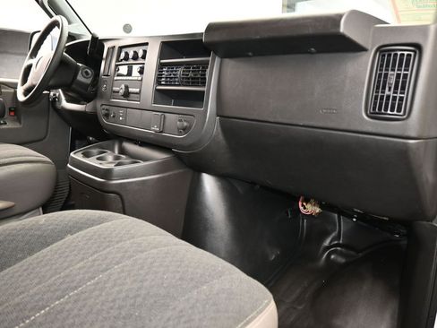 Used 2024 Chevrolet Express 2500 w/ Driver Convenience Package image 37