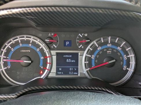 Used 2016 Toyota 4Runner SR5 Premium image 11