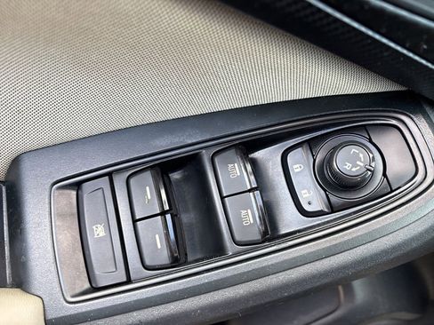 Used 2019 Subaru Impreza 2.0i w/ Eyesight image 22