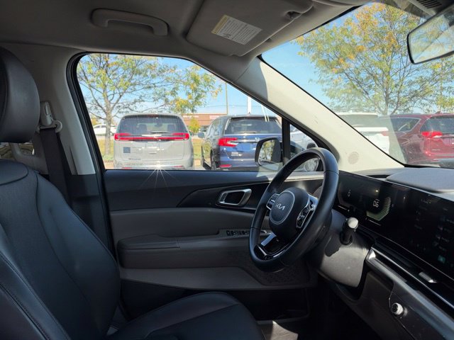 Certified 2026 Kia Carnival FWD image 43