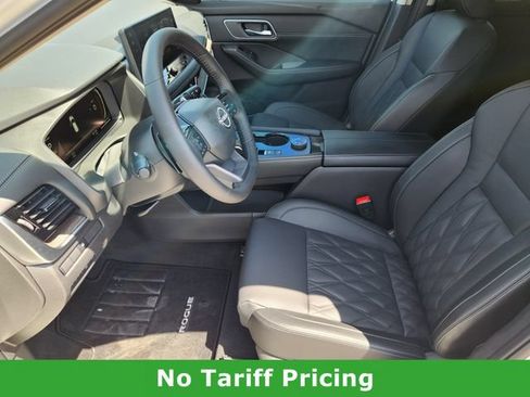 Certified 2026 Nissan Rogue Platinum AWD/4WD image 11