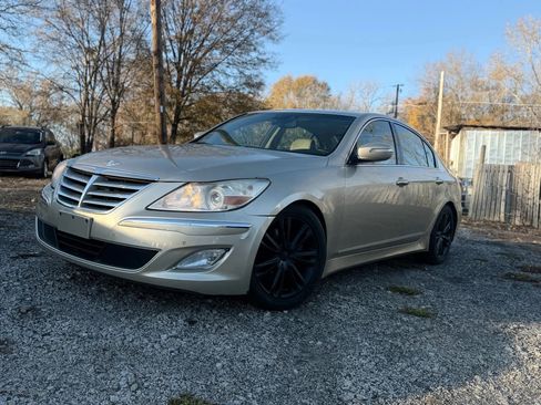 Used 2012 Hyundai Genesis 3.8 w/ Premium Pkg image 16