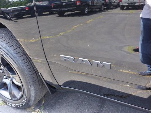 Used 2023 RAM 1500 Big Horn AWD/4WD image 12