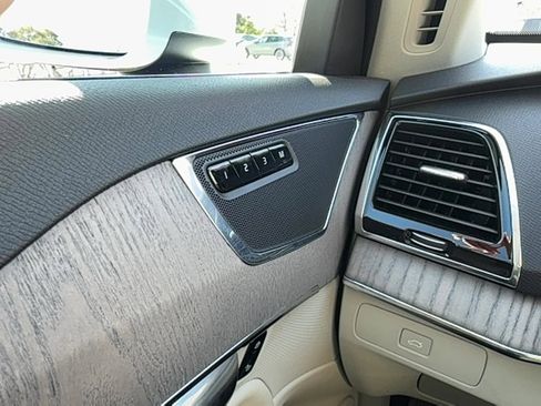 Used 2023 Volvo XC90 B6 Plus w/ Protection Package Premier image 18