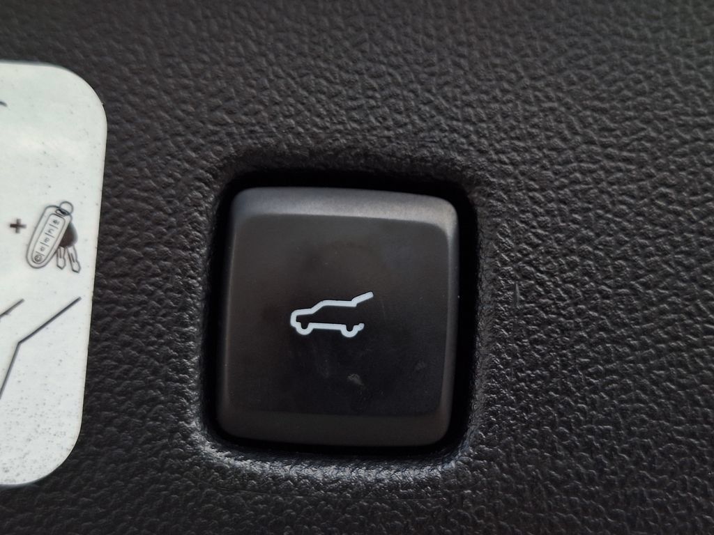 Used 2020 Ford Escape SEL AWD/4WD image 24