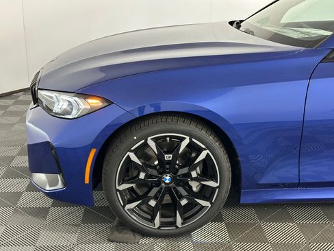 Used 2026 BMW 330i Sedan w/ M Sport Package RWD image 9