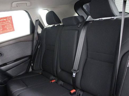 Certified 2023 Nissan Rogue S FWD image 19