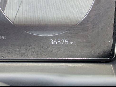 Certified 2022 Hyundai Tucson Limited FWD image 31