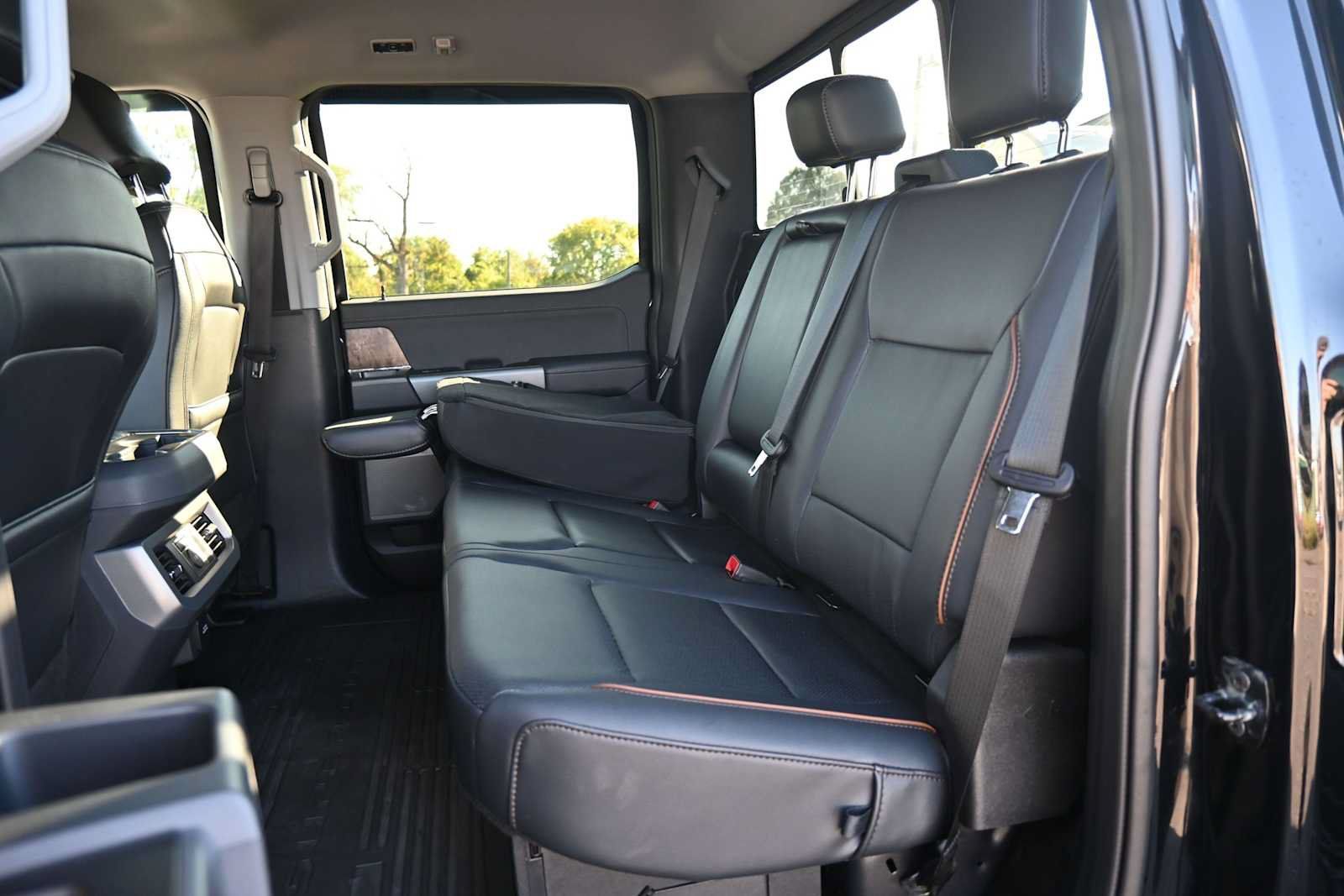 Used 2026 Ford F350 Lariat AWD/4WD image 13