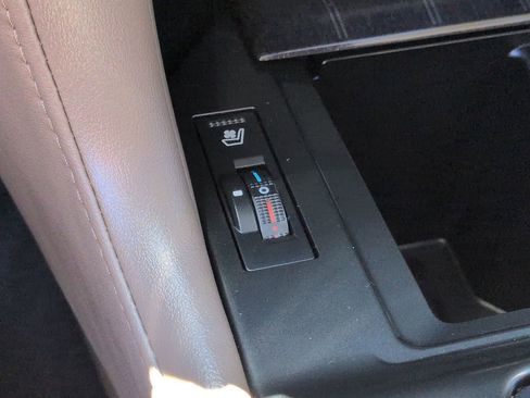 Used 2023 Lexus GX 460 Premium AWD/4WD image 23